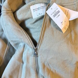Abercrombie & Fitch Womens Olive zip-up Jacket XL